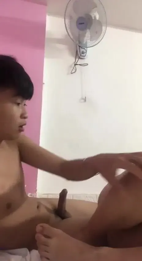 Poster of Bạn thân bú cặc móc lồn cho nhau thoả thích nhưng không cho đụ.
