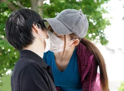 Poster of Chuyện tình của Akari Mitani với bạn trai quen qua mạng trong mùa covid