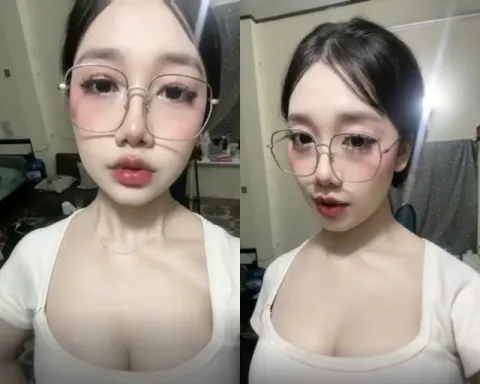 Poster of Cô nàng Tiktok sexy ước ao được nâng niu