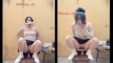 Poster of Rủ đi uống cà phê mà em mang cả đồ chơi ra nghịch giữa quán thế này