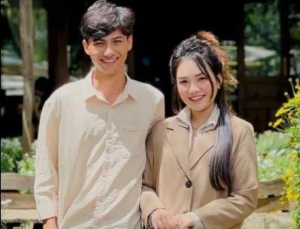 Poster of Trước khi kết hôn được bạn thân dạy cách đụ