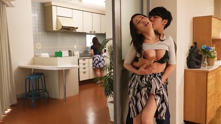 Poster of ALDN-108_Nữa đêm con rể vào phòng mẹ vợ ngồi... sóc cu