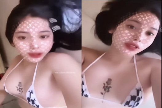 Cô gái xinh đẹp trong Phim sex với ngực đẹp mê hoặc